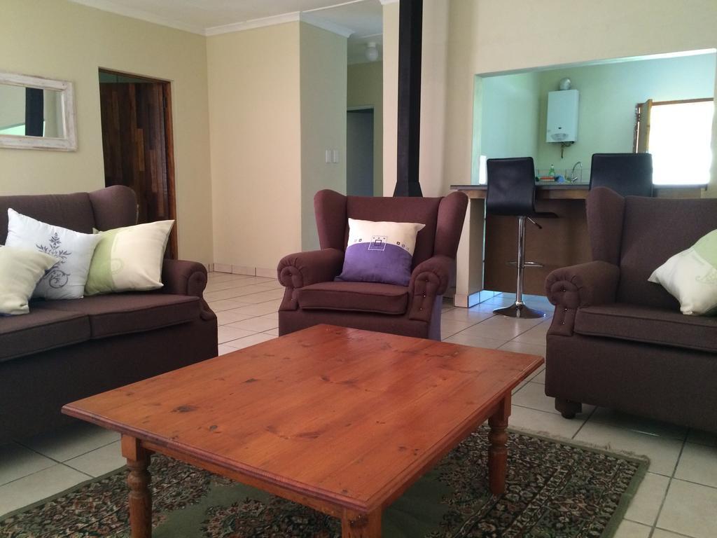 Moya Cottage Underberg Room photo